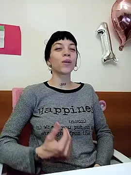 Paula Alameda online show from 3, 10, 2025