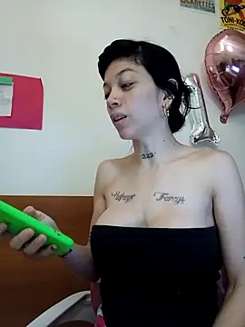 Paula Alameda online show from 5, 10, 2025