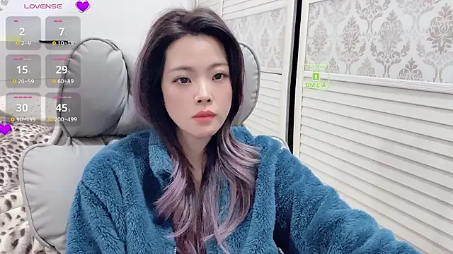 Holiland online show from 3, 2, 2026