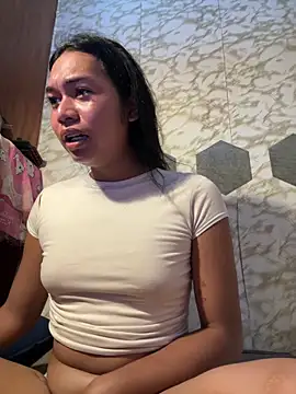 Snapshot of youryummybaby chatting on 9, 3, 2026 youryummybaby online show from 9, 3, 2026