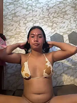 Snapshot of youryummybaby chatting on 10, 3, 2026 youryummybaby online show from 10, 3, 2026