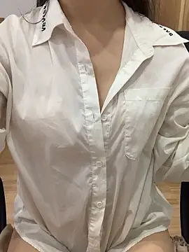 Keysha8386 online show from 4, 11, 2025