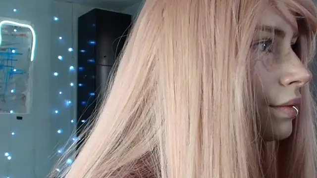 PieraMarch online show from 5, 10, 2025