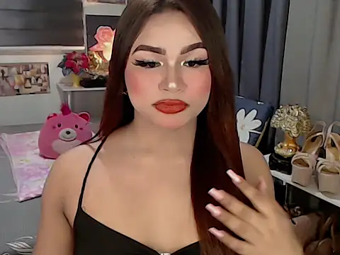 Candice cummer online show from 5, 12, 2025