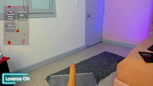 Snapshot of SofiDoll_cg chatting on 17, 10, 2025 SofiDoll cg online show from 17, 10, 2025