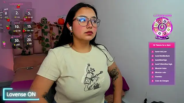 Snapshot of SofiDoll_cg chatting on 28, 10, 2025 SofiDoll cg online show from 28, 10, 2025