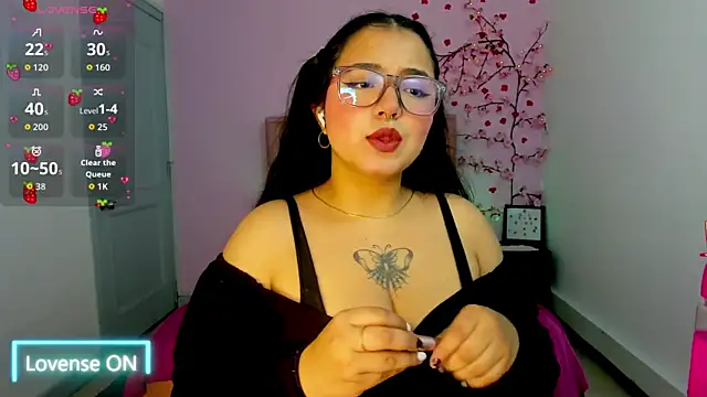 Snapshot of SofiDoll_cg chatting on 17, 11, 2025 SofiDoll cg online show from 17, 11, 2025