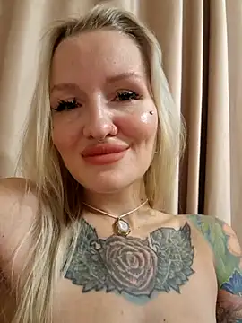 Snapshot of KateMonroe chatting on 15, 10, 2025 KateMonroe online show from 15, 10, 2025