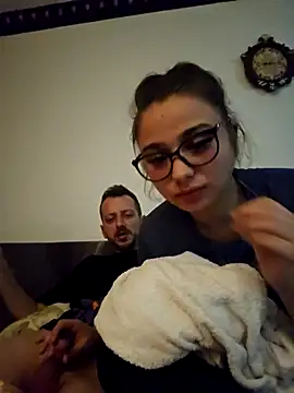 Snapshot of raducori chatting on 8, 3, 2026 raducori online show from 8, 3, 2026