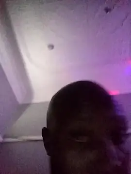 Chubbyguy1992 online show from 28, 11, 2025