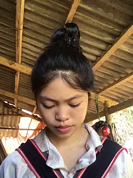 Thy00   online show from 9, 10, 2025