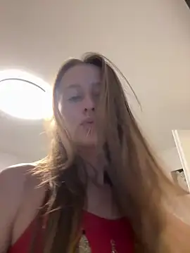 Snapshot of Kisacka chatting on 15, 9, 2025 Kisacka online show from 15, 9, 2025