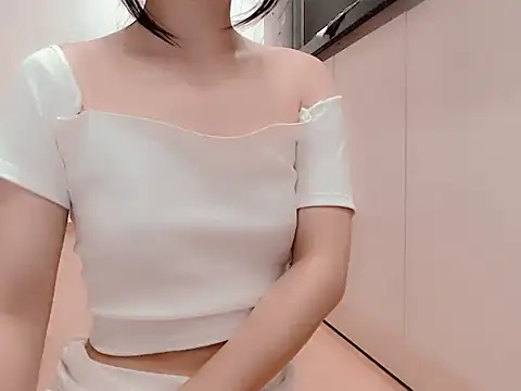 Snapshot of Tea_Mei chatting on 13, 10, 2025 Tea Mei online show from 13, 10, 2025