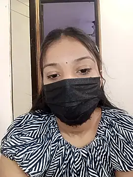 Snapshot of Cute_Rakhi8 chatting on 5, 11, 2025 Cute Rakhi8 online show from 5, 11, 2025