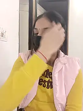 Snapshot of Cute_Rakhi8 chatting on 19, 11, 2025 Cute Rakhi8 online show from 19, 11, 2025