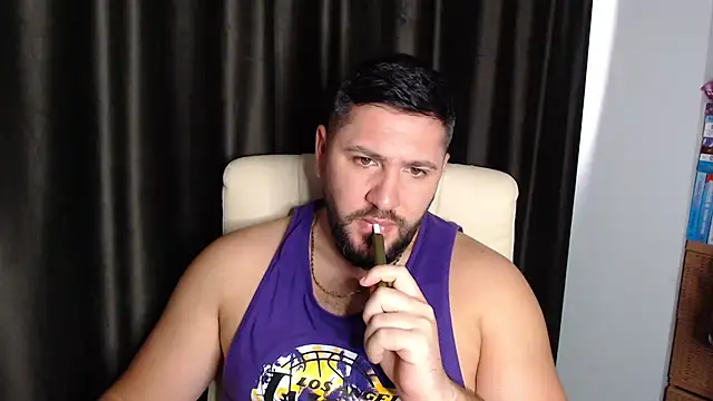 Gold Alpha Boy online show from 7, 11, 2025