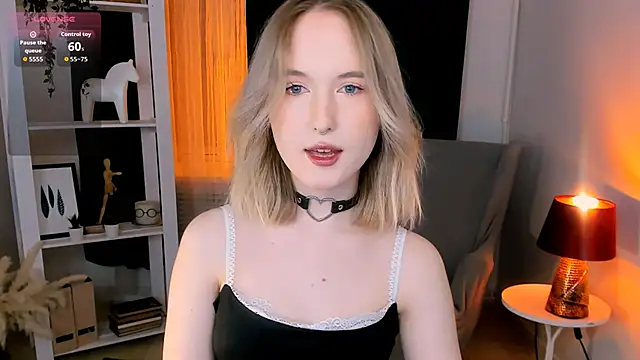 Snapshot of kikishyness chatting on 23, 11, 2025 kikishyness online show from 23, 11, 2025