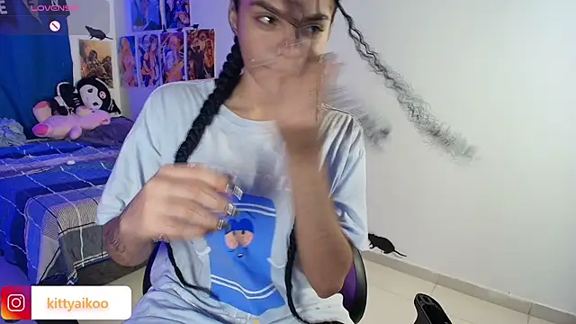 Snapshot of kitty_aikooo chatting on 17, 11, 2025 kitty aikooo online show from 17, 11, 2025