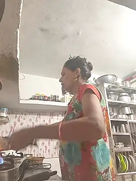 ISHANI-SINGH online show from 2, 12, 2025