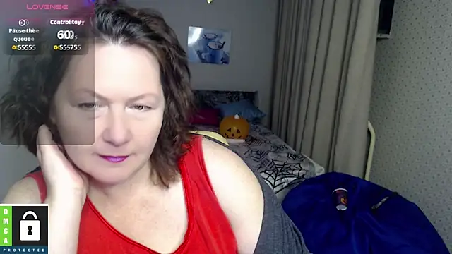 Snapshot of milf_hornys chatting on 19, 10, 2025 milf hornys online show from 19, 10, 2025