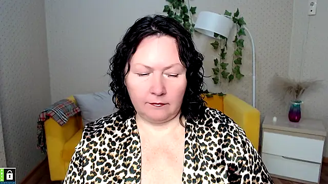 Snapshot of milf_hornys chatting on 10, 11, 2025 milf hornys online show from 10, 11, 2025