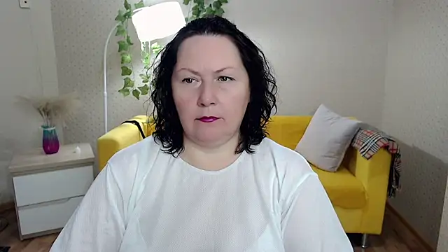 Snapshot of milf_hornys chatting on 12, 11, 2025 milf hornys online show from 12, 11, 2025