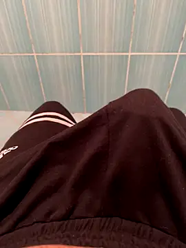 Snapshot of Cruel00 chatting on 15, 11, 2025 Cruel00 online show from 15, 11, 2025