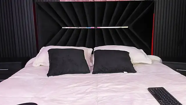 Bigsexxyass online show from 21, 10, 2025