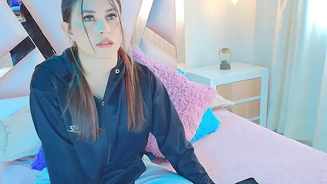 mia ailyn  online show from 4, 10, 2025