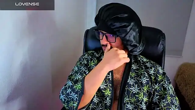 Snapshot of Ernesto-Rodriguez82 chatting on 13, 2, 2026 Ernesto-Rodriguez82 online show from 13, 2, 2026