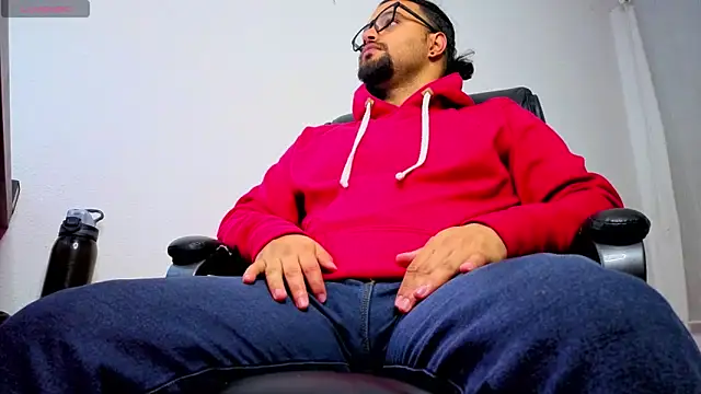 Snapshot of Ernesto-Rodriguez82 chatting on 25, 2, 2026 Ernesto-Rodriguez82 online show from 25, 2, 2026