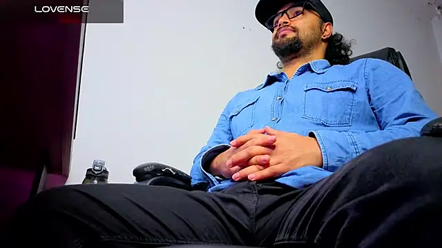 Snapshot of Ernesto-Rodriguez82 chatting on 15, 3, 2026 Ernesto-Rodriguez82 online show from 15, 3, 2026