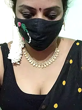 Snapshot of yoga-mithraa chatting on 24, 9, 2025 yoga-mithraa online show from 24, 9, 2025