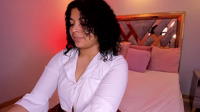 Snapshot of Dakota_Mars chatting on 8, 10, 2025 Dakota Mars online show from 8, 10, 2025