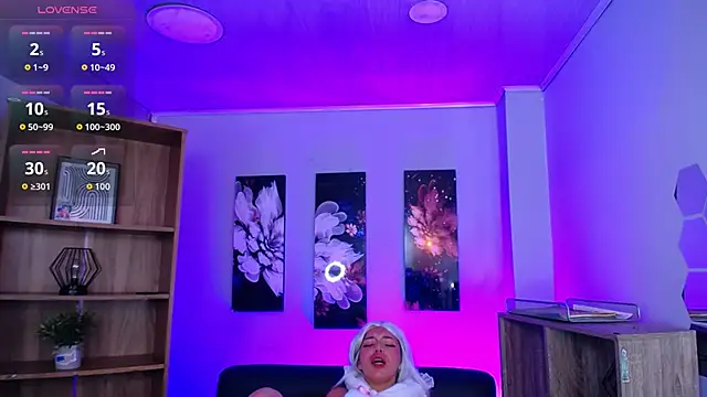 roseefancy online show from 11, 9, 2025