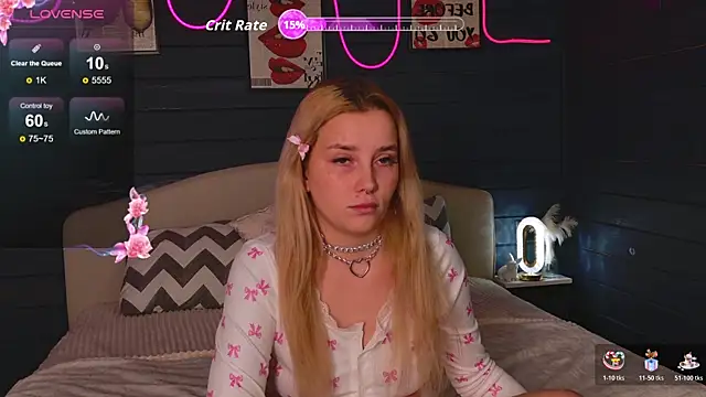 Snapshot of Crystal_Jull chatting on 5, 11, 2025 Crystal Jull online show from 5, 11, 2025