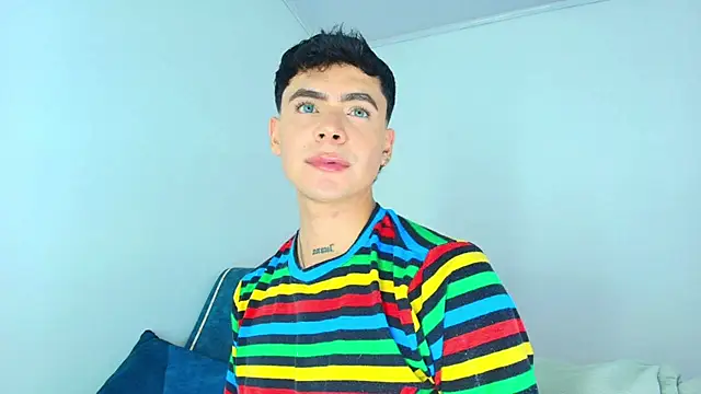 CamiiGuzmanX online show from 13, 11, 2025