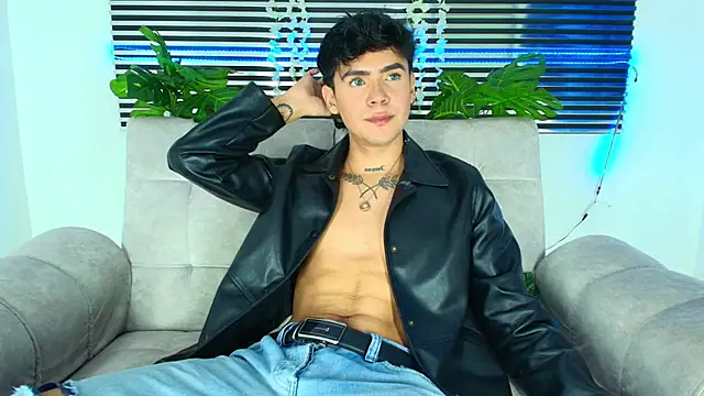 CamiiGuzmanX online show from 3, 2, 2026