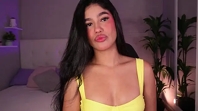 Snapshot of barbaramarmol chatting on 3, 11, 2025 barbaramarmol online show from 3, 11, 2025