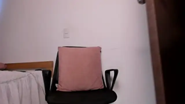 Snapshot of axel_davis_ chatting on 3, 11, 2025 axel davis online show from 3, 11, 2025