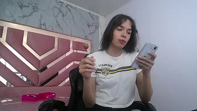 Snapshot of Mia_swift_ch chatting on 7, 11, 2025 Mia swift ch online show from 7, 11, 2025