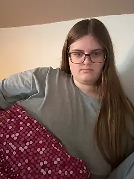 CurvyPaar2 online show from 4, 2, 2026