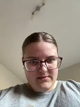 CurvyPaar2 online show from 9, 3, 2026