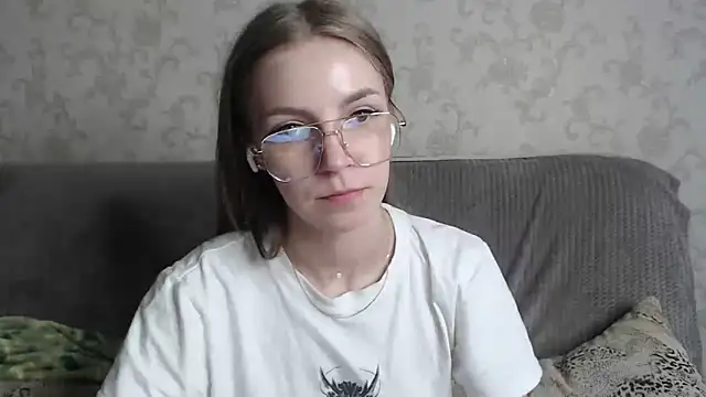 HitGyrl online show from 2, 3, 2026