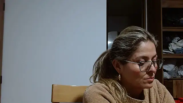 linda-mature43 online show from 17, 10, 2025