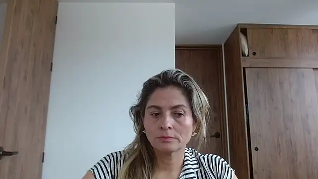 linda-mature43 online show from 20, 11, 2025