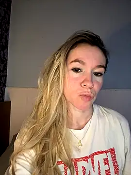 Snapshot of BritgetPsychol chatting on 26, 11, 2025 BritgetPsychol online show from 26, 11, 2025