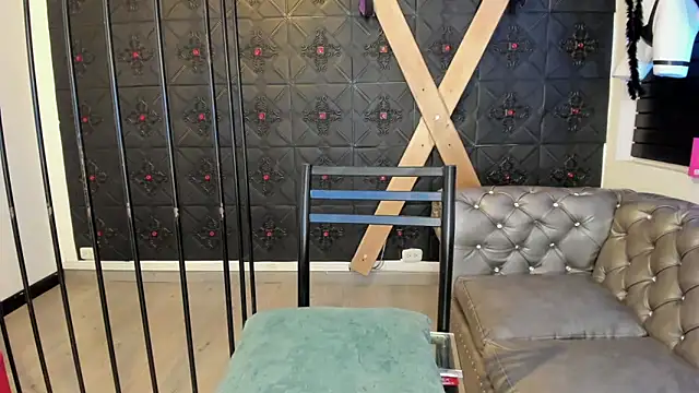 Melannyxxx  online show from 19, 9, 2025