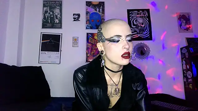 Snapshot of plutonbluemooon333 chatting on 22, 10, 2025 plutonbluemooon333 online show from 22, 10, 2025