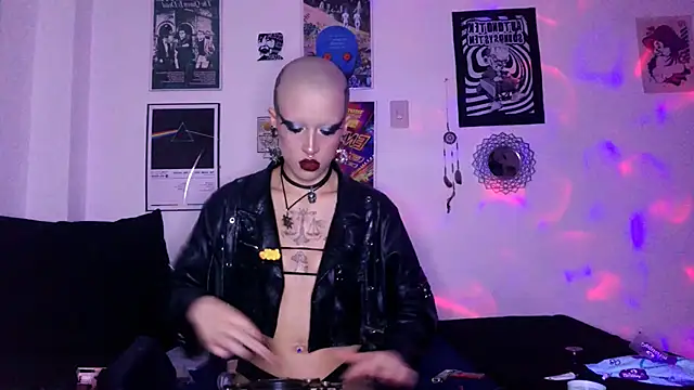 Snapshot of plutonbluemooon333 chatting on 29, 10, 2025 plutonbluemooon333 online show from 29, 10, 2025